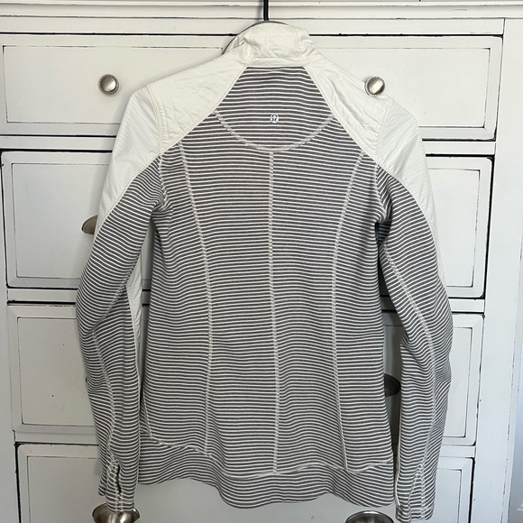 Lululemon align jacket - Picture 4 of 4
